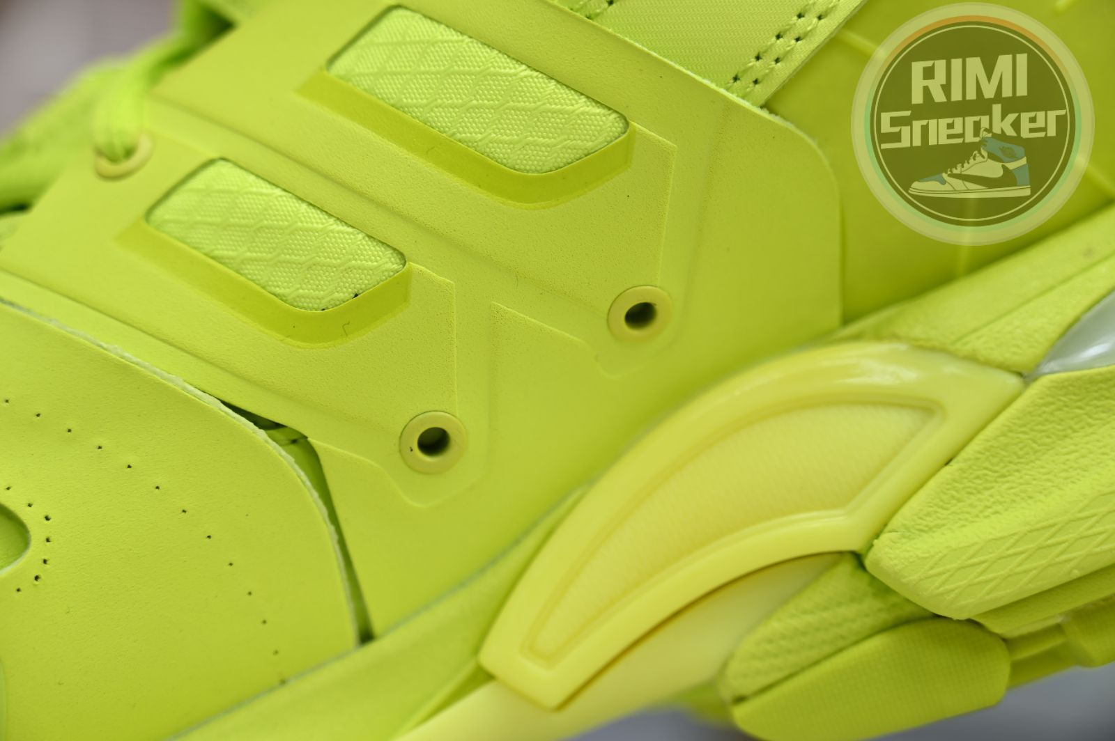 BLCG Track Sneakers BLGA Track（LED）