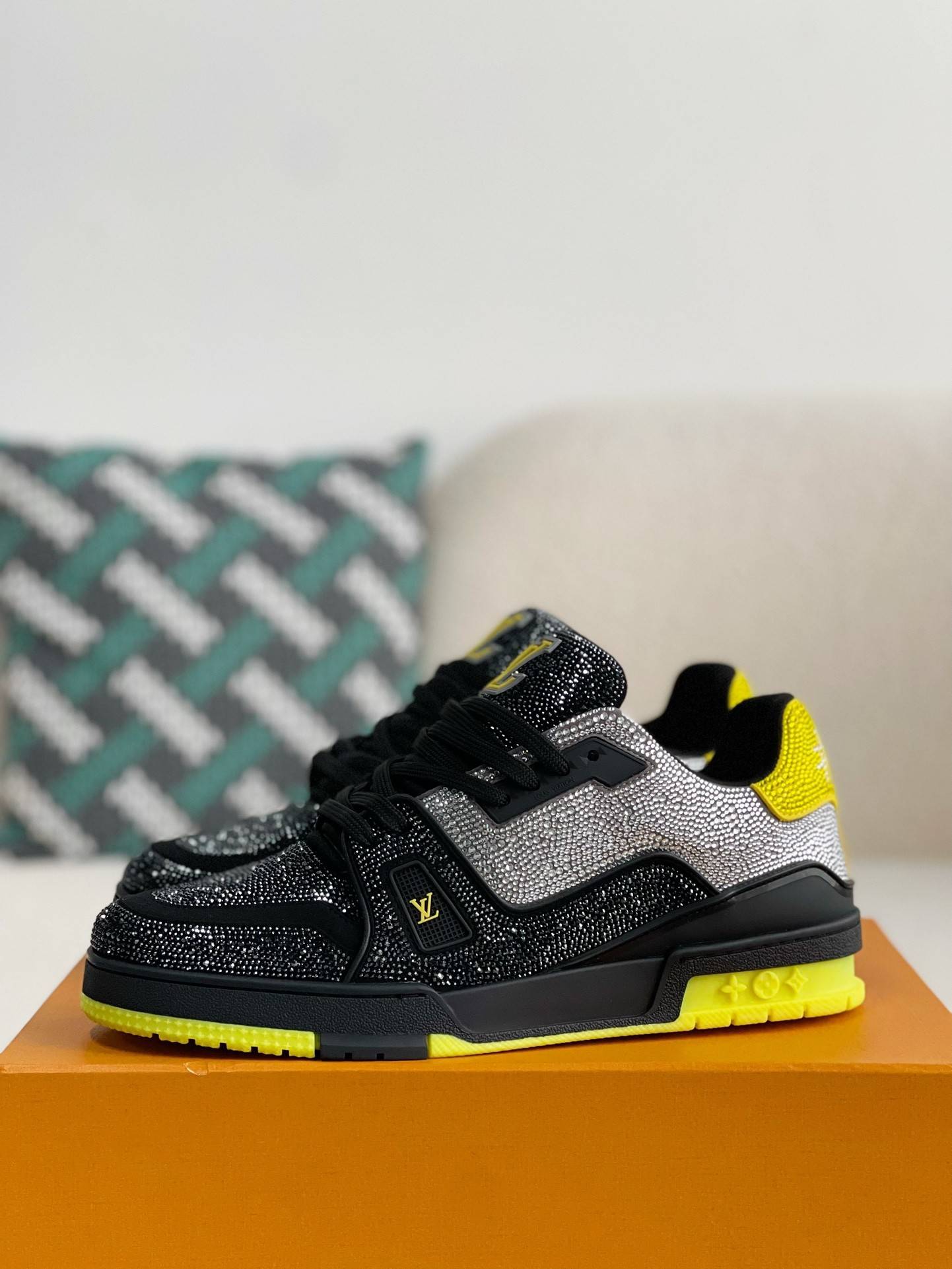 L*V Trainers Sneakers