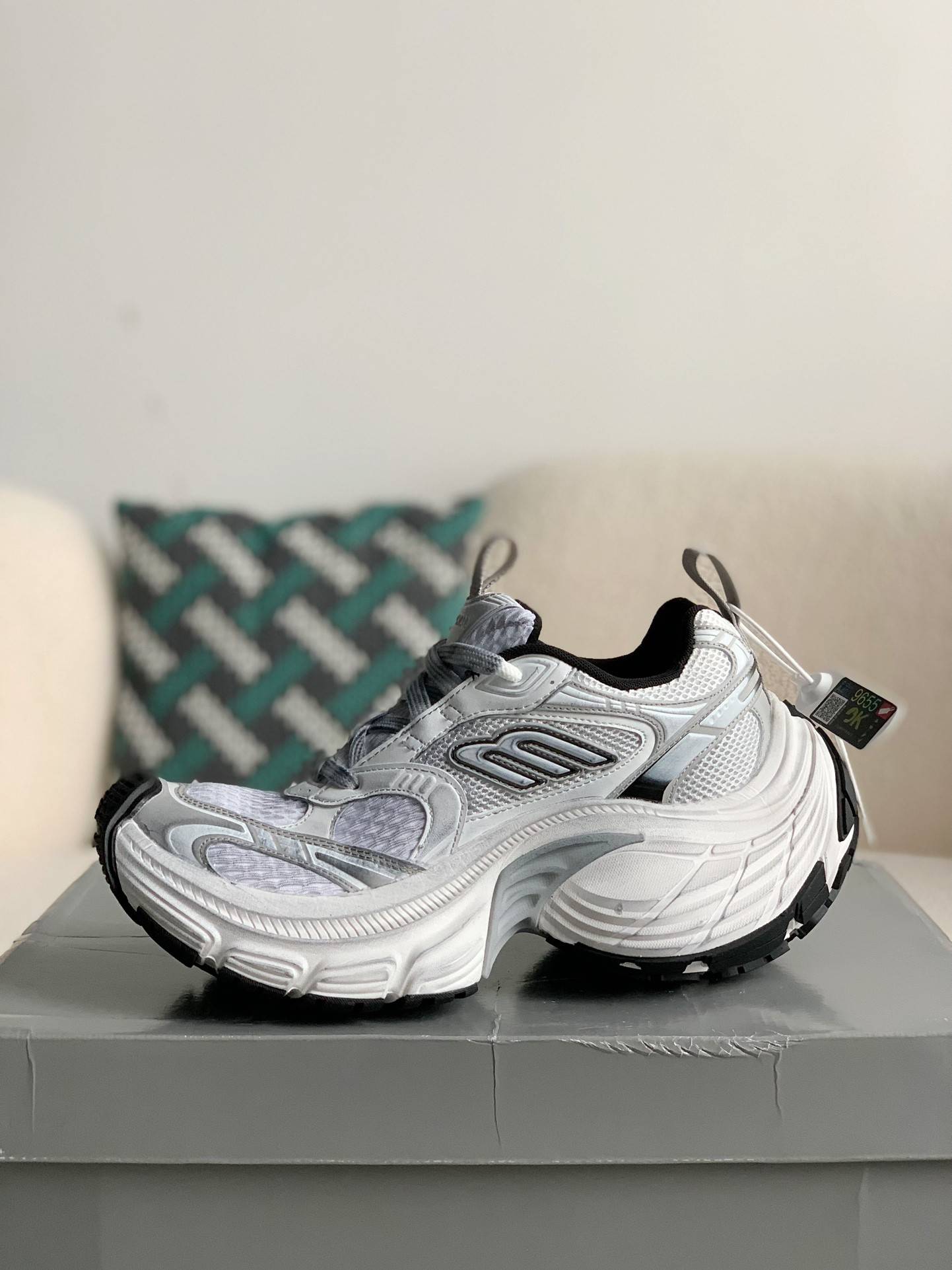 BLCG Runner Sneaker