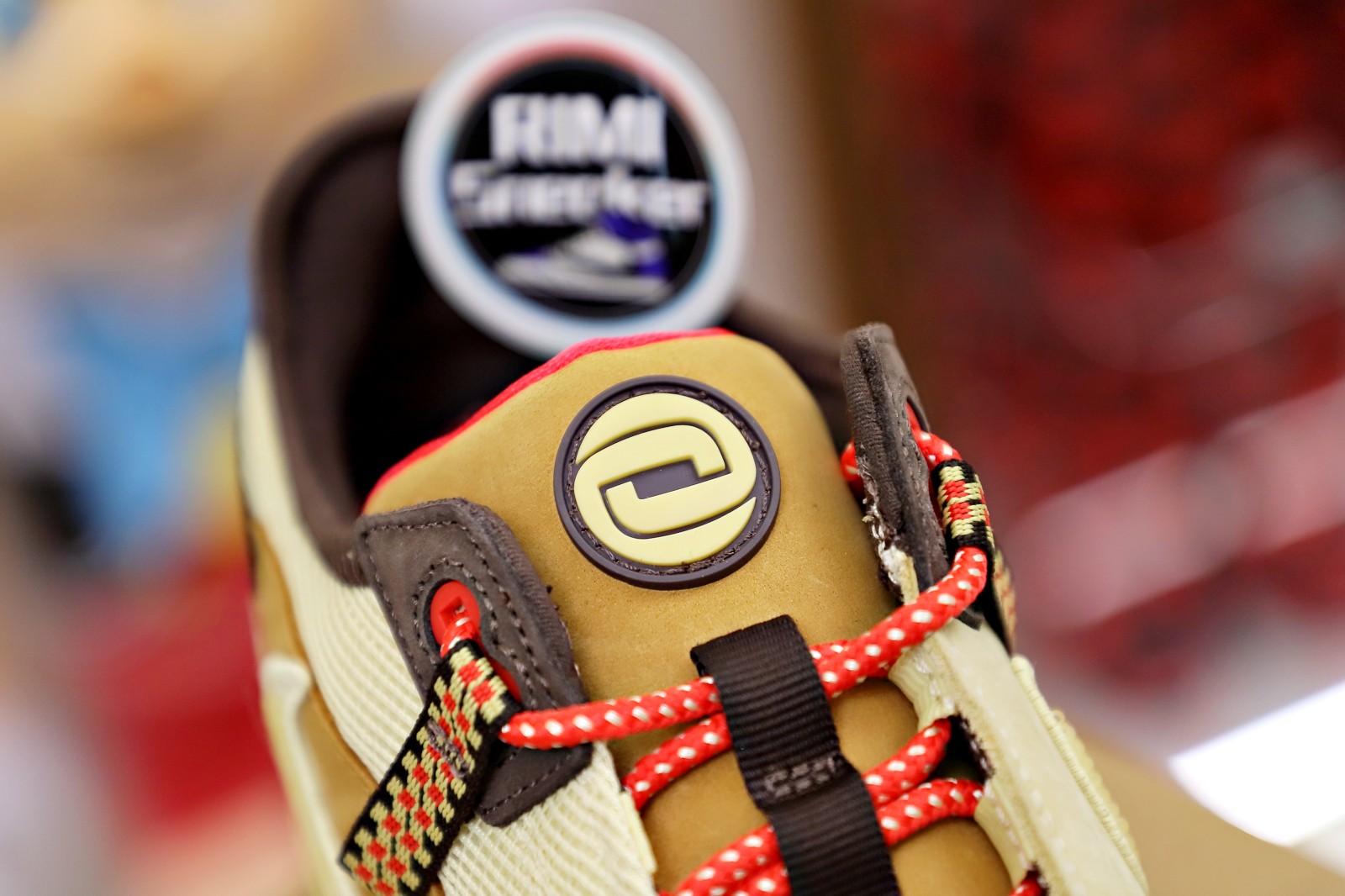 TRAVIS SCOTT NIKE AIR MAX 1 READY