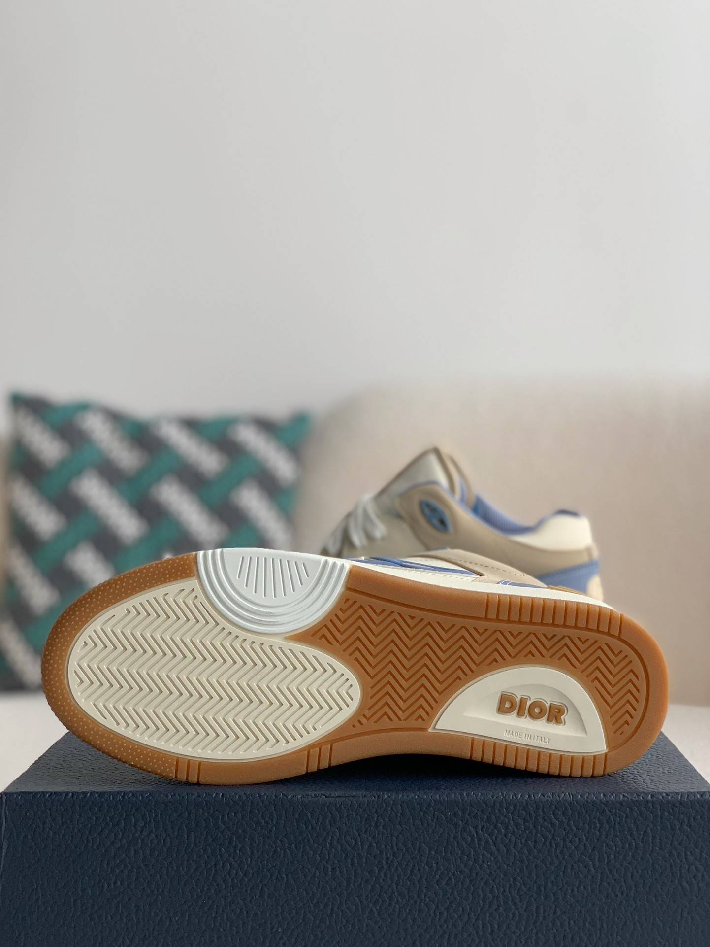 D*OR B57 New Sneaker