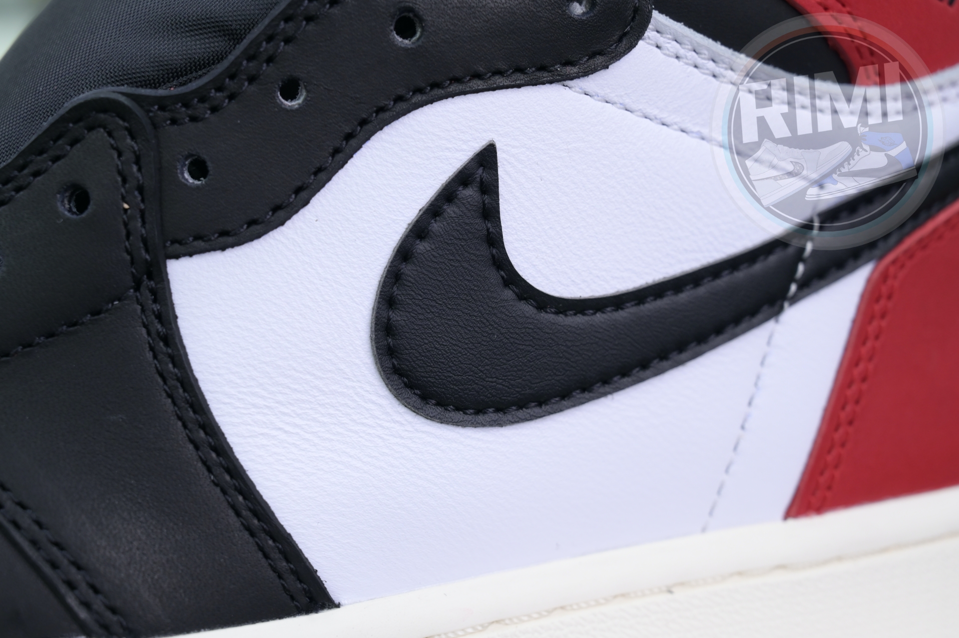 Jordan Air Jordan 1High OG“Black Toe Reimagined”