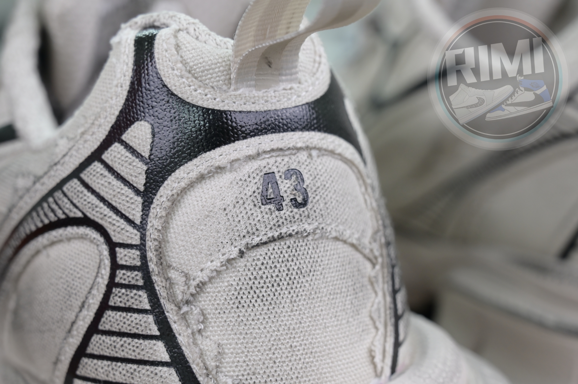 BLCG Track Sneakers  BLGA  3XL