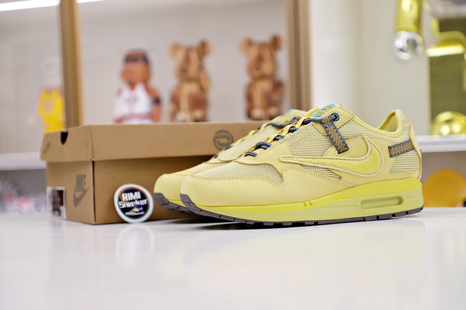 TRAVIS SCOTT X NIKE AIR MAX 1 WHEAT DO9392-700