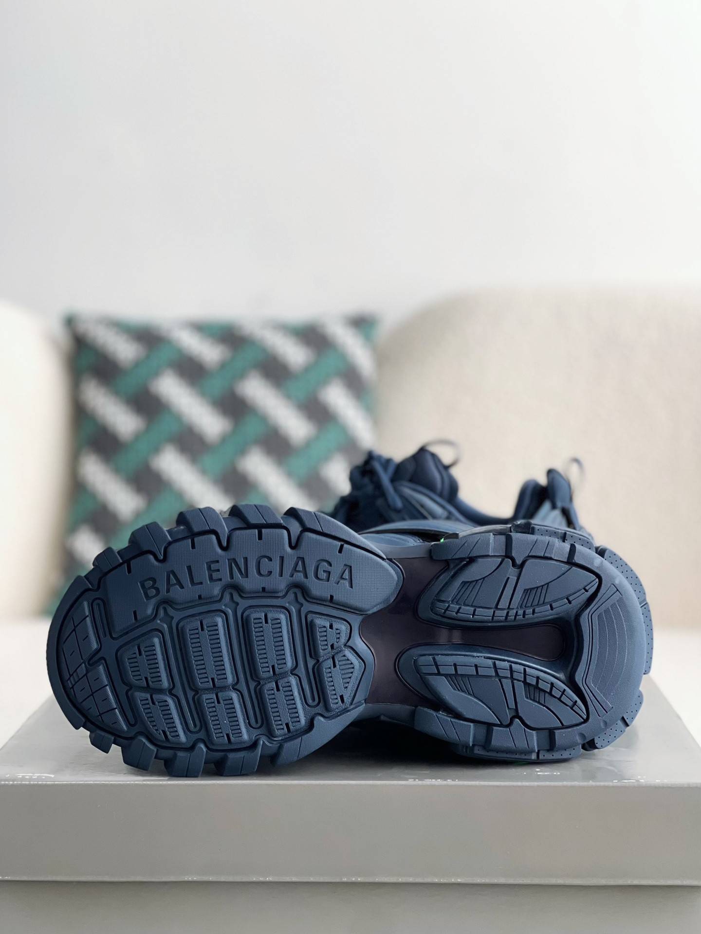 BLCG Track 1.0 track led Trainers