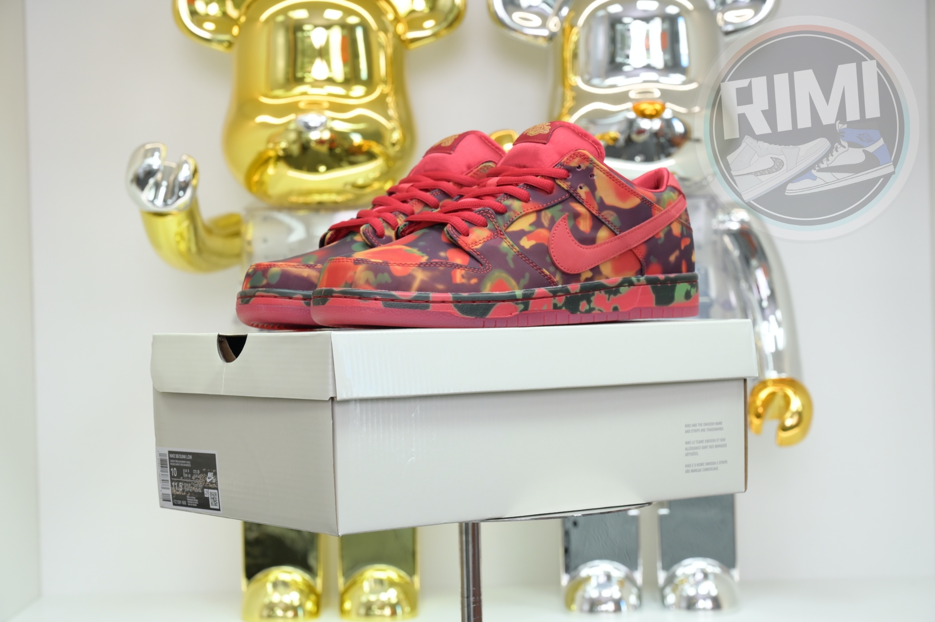 The Wizard of Oz x Nike SBDunk Low“Ruby Slipper”