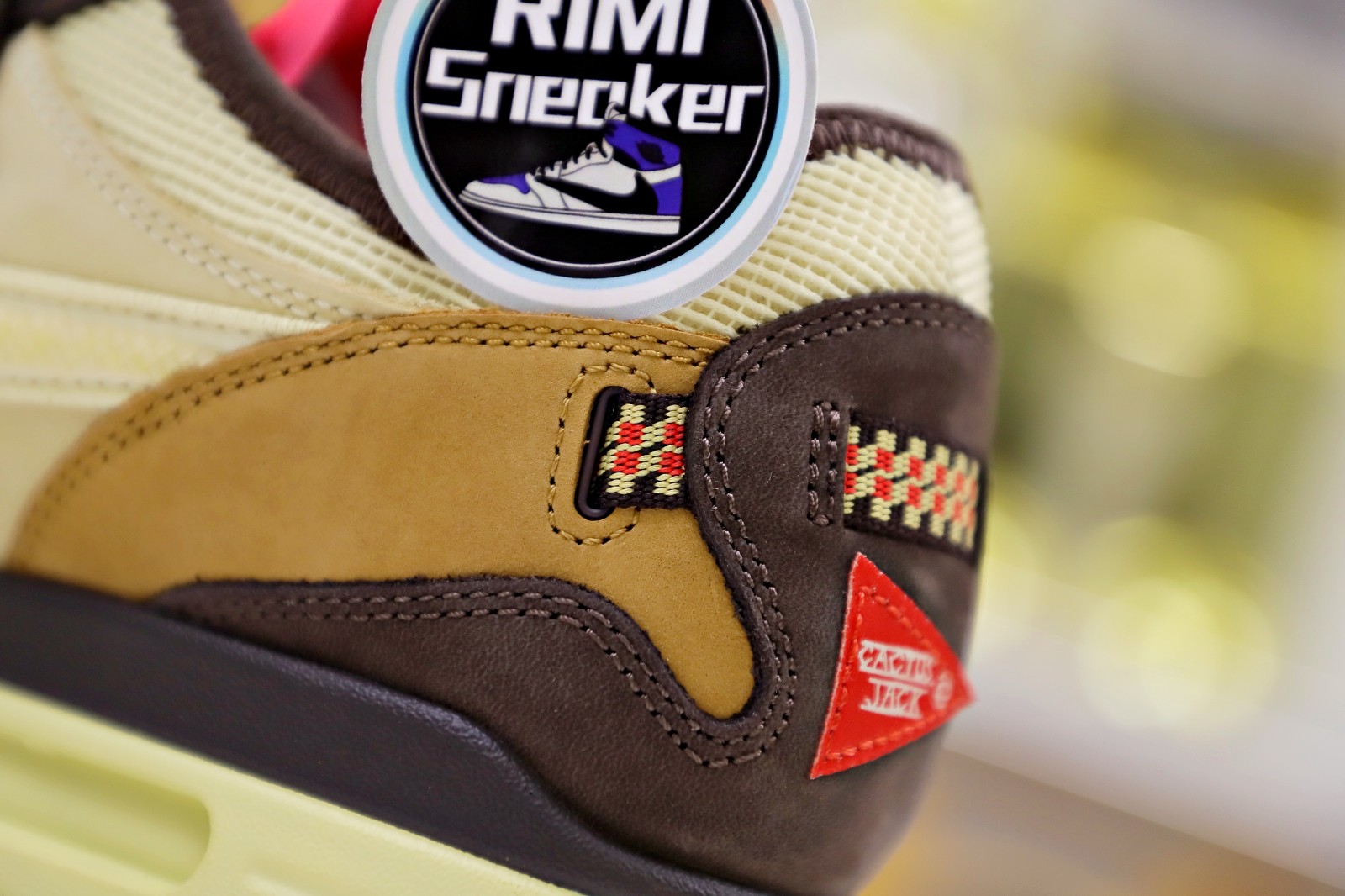 TRAVIS SCOTT NIKE AIR MAX 1 READY