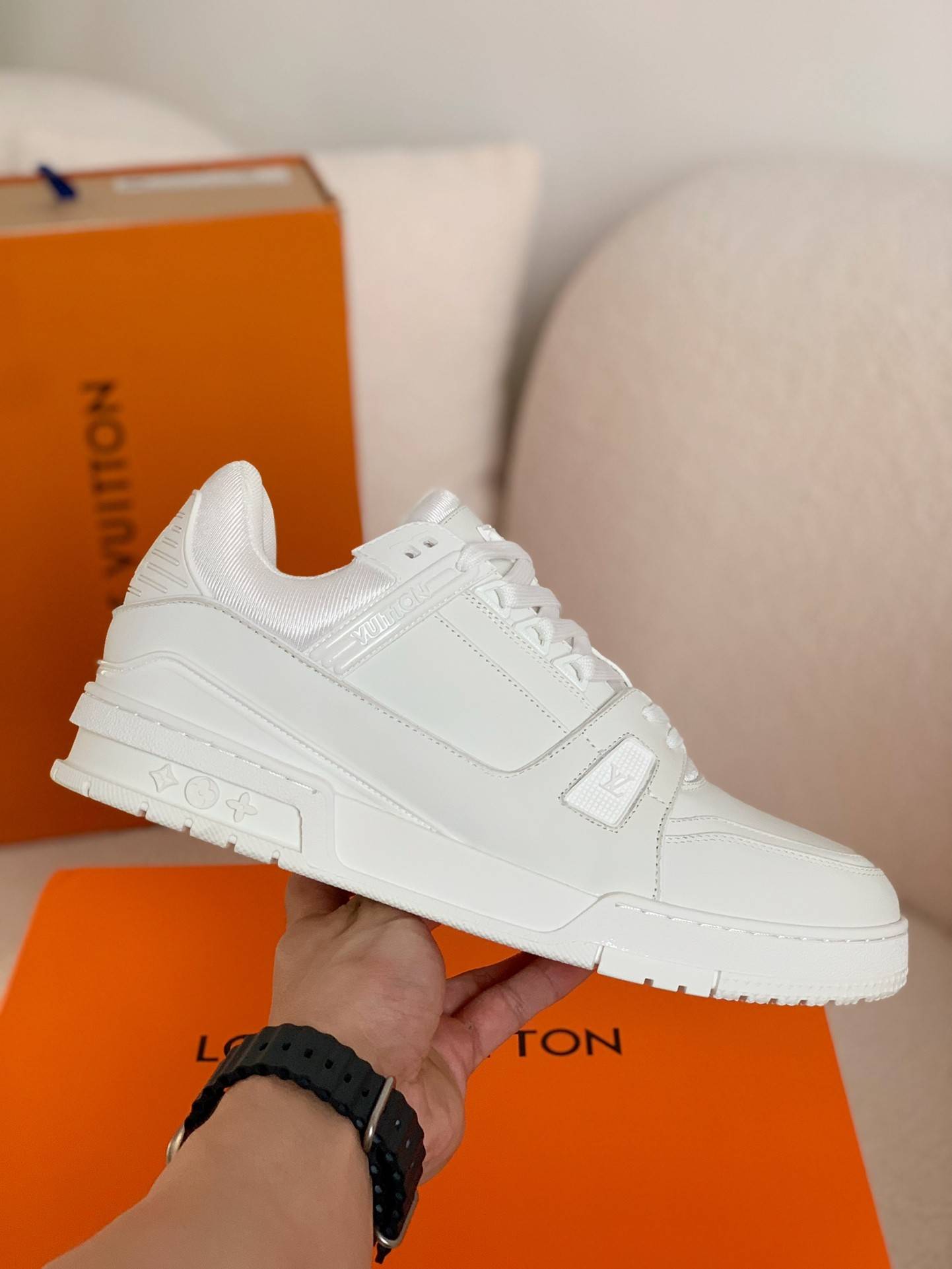 L*V TRAINER 1A9IQ5 Sneakers