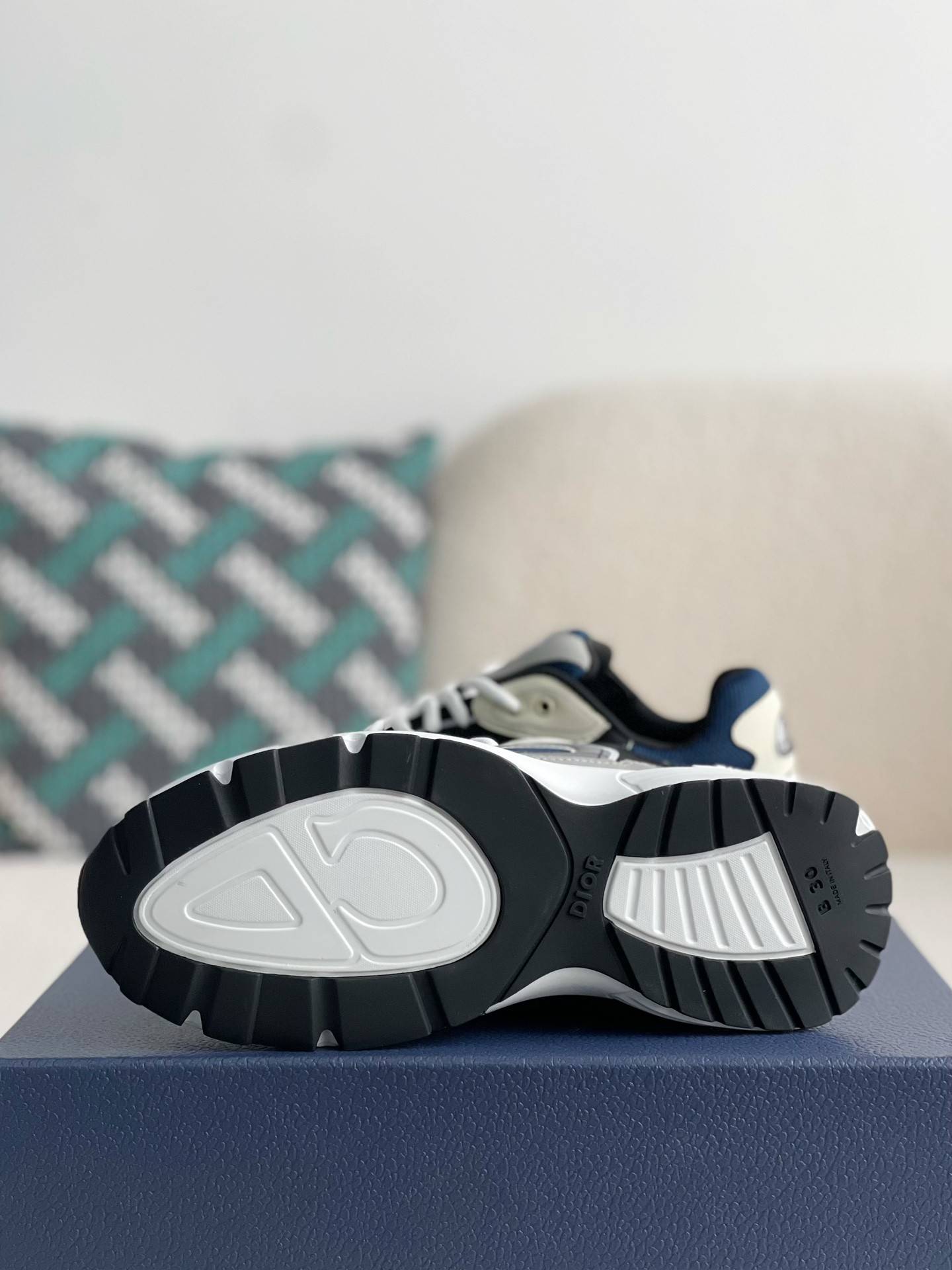 D*OR B30 New Sneaker