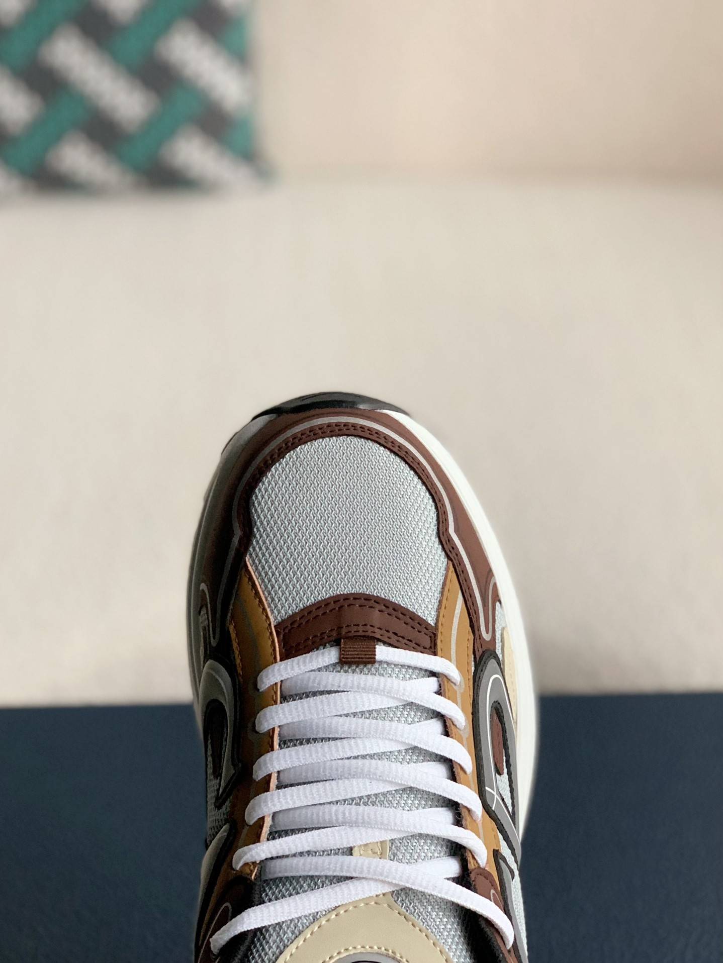 D*OR B57 New Sneaker