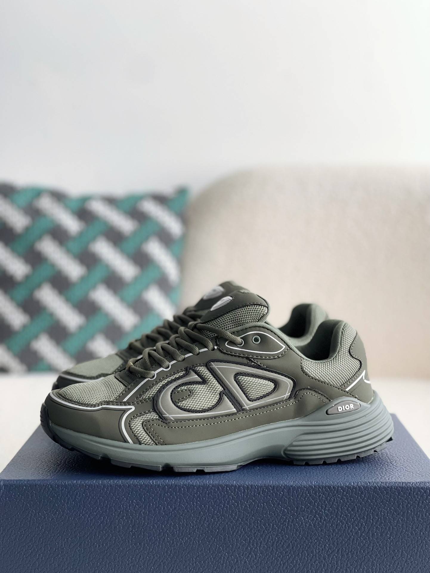 D*OR B30 New Sneaker