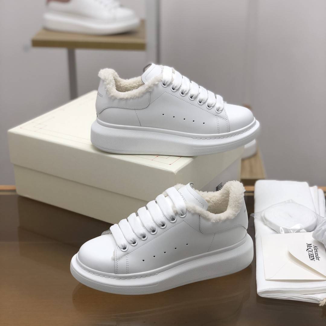 A1exa*der Mcqv*en MQ White veL*Vet Lining Sneakers