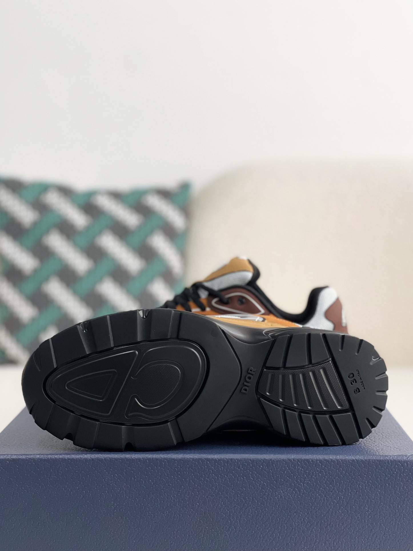 D*OR B30 New Sneaker