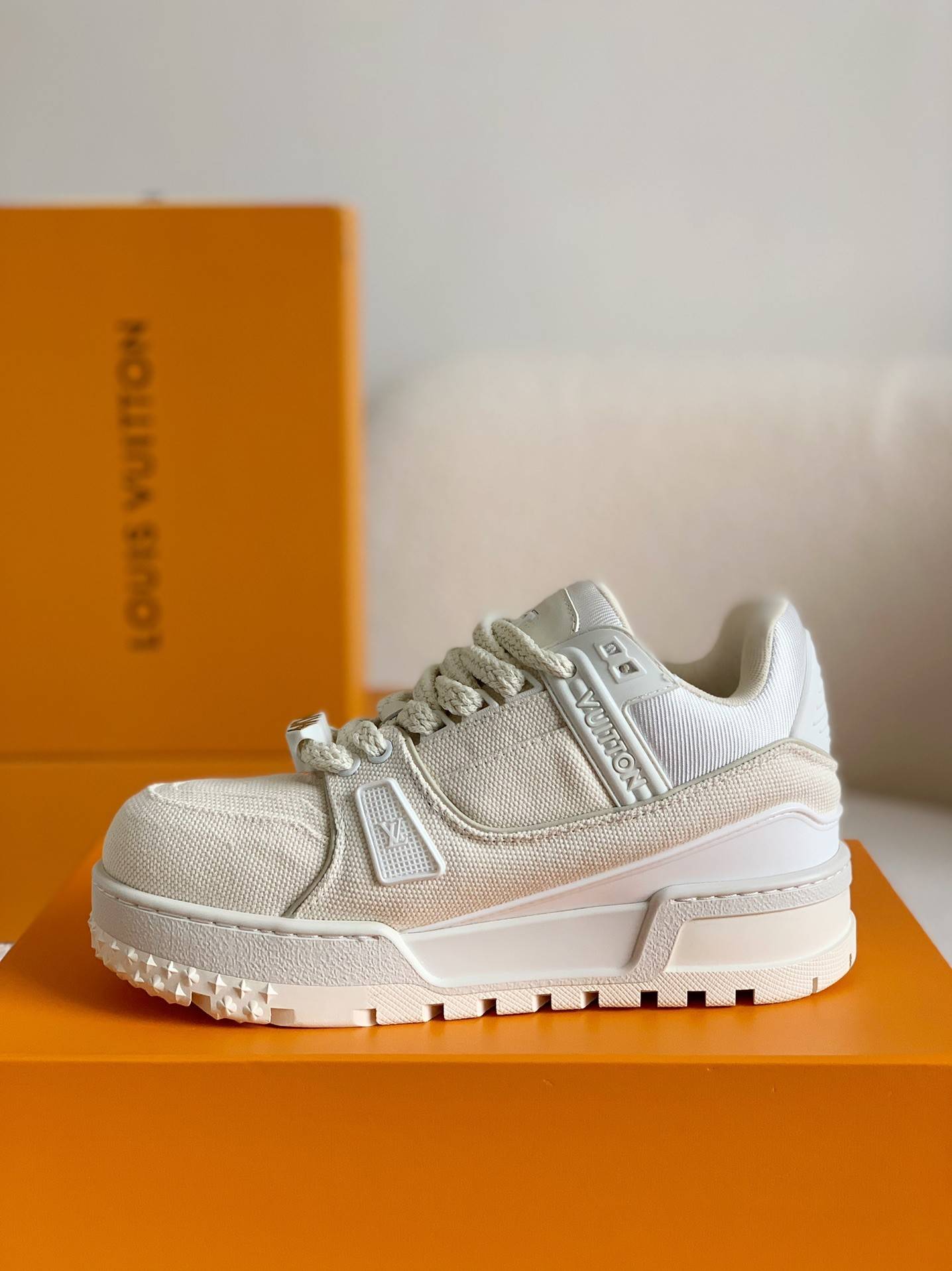 L*V TRAINER MAXI  SNEAKERS