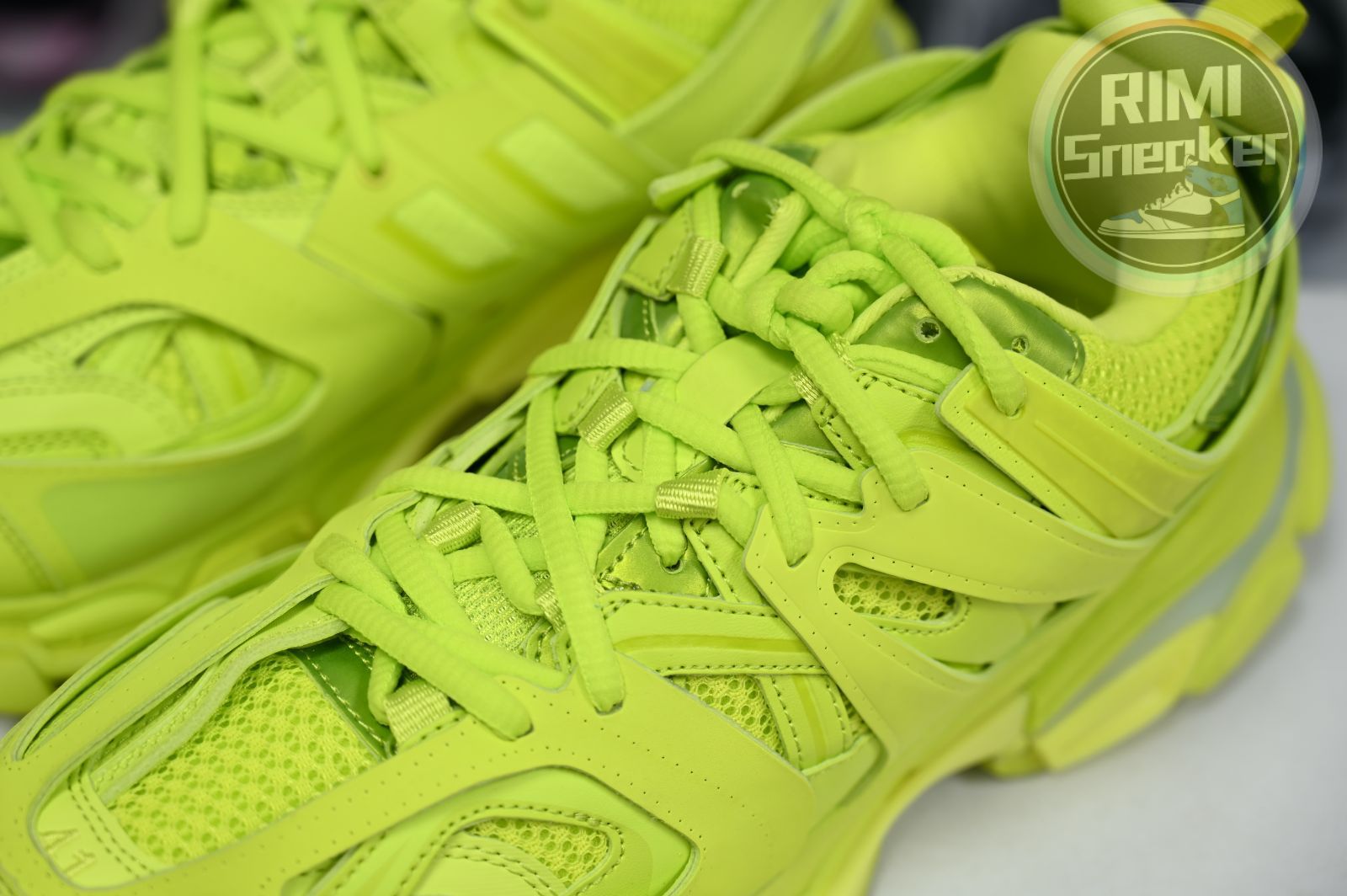 BLCG Track Sneakers BLGA Track（LED）