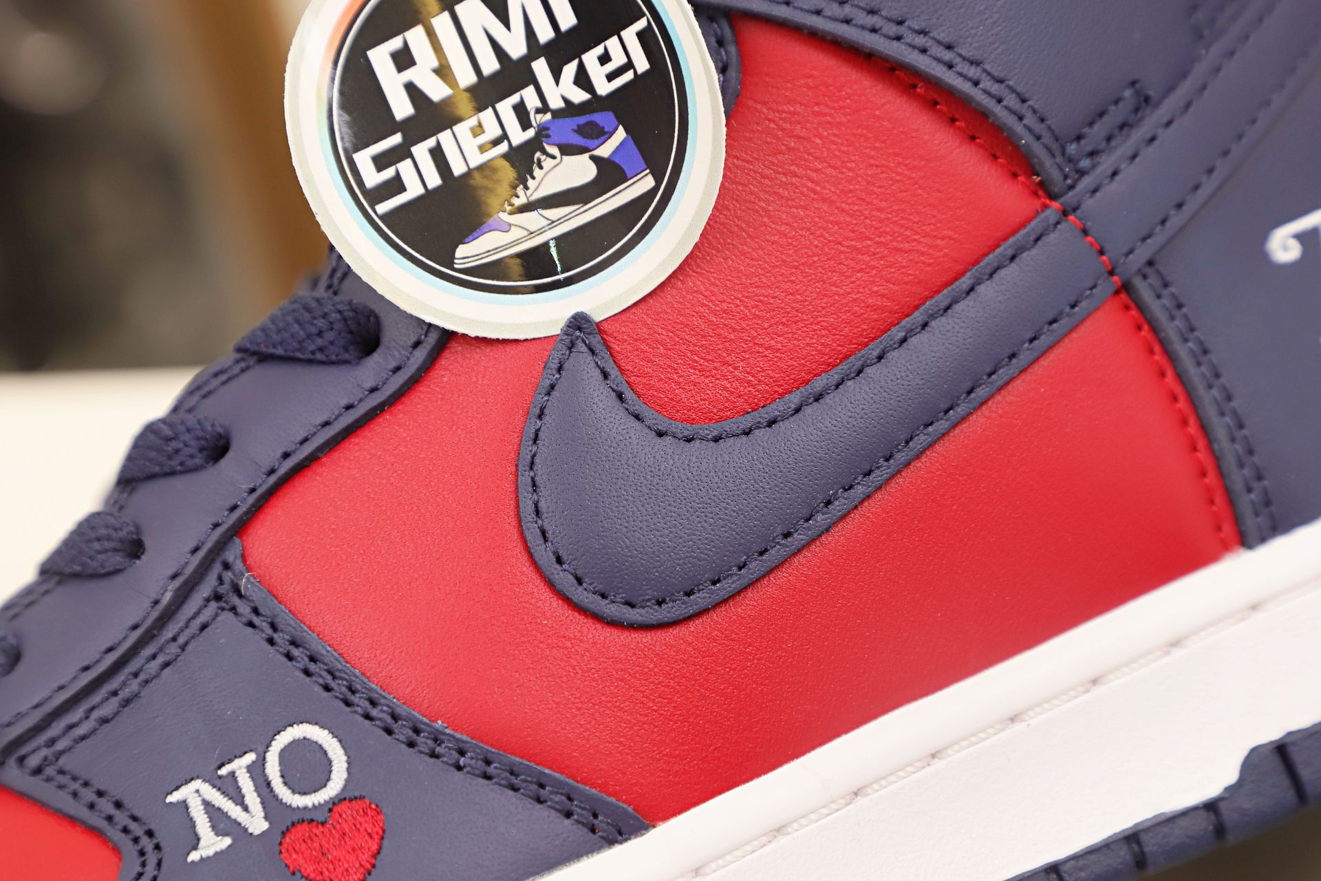 NIKE SB DUNK HIGH Svp*me BY ANY MEANS RED