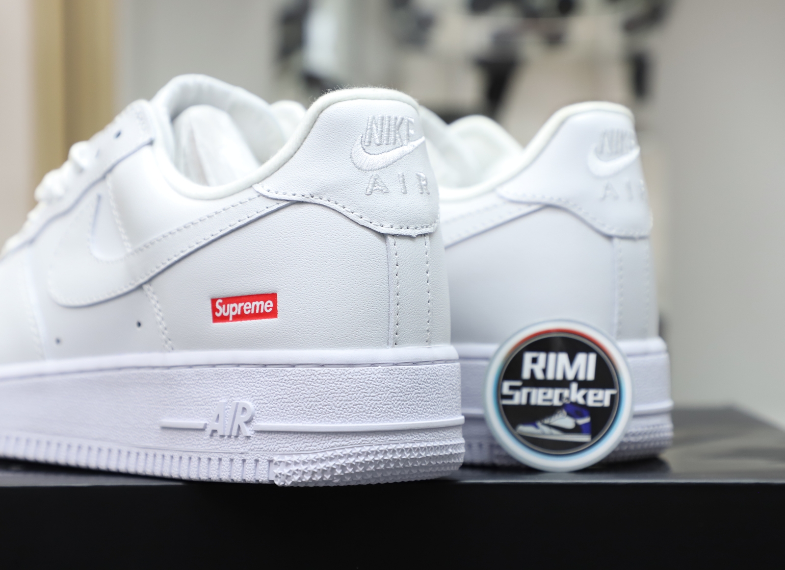 Svp*me Nike Air Force 1 Low "box logo"
