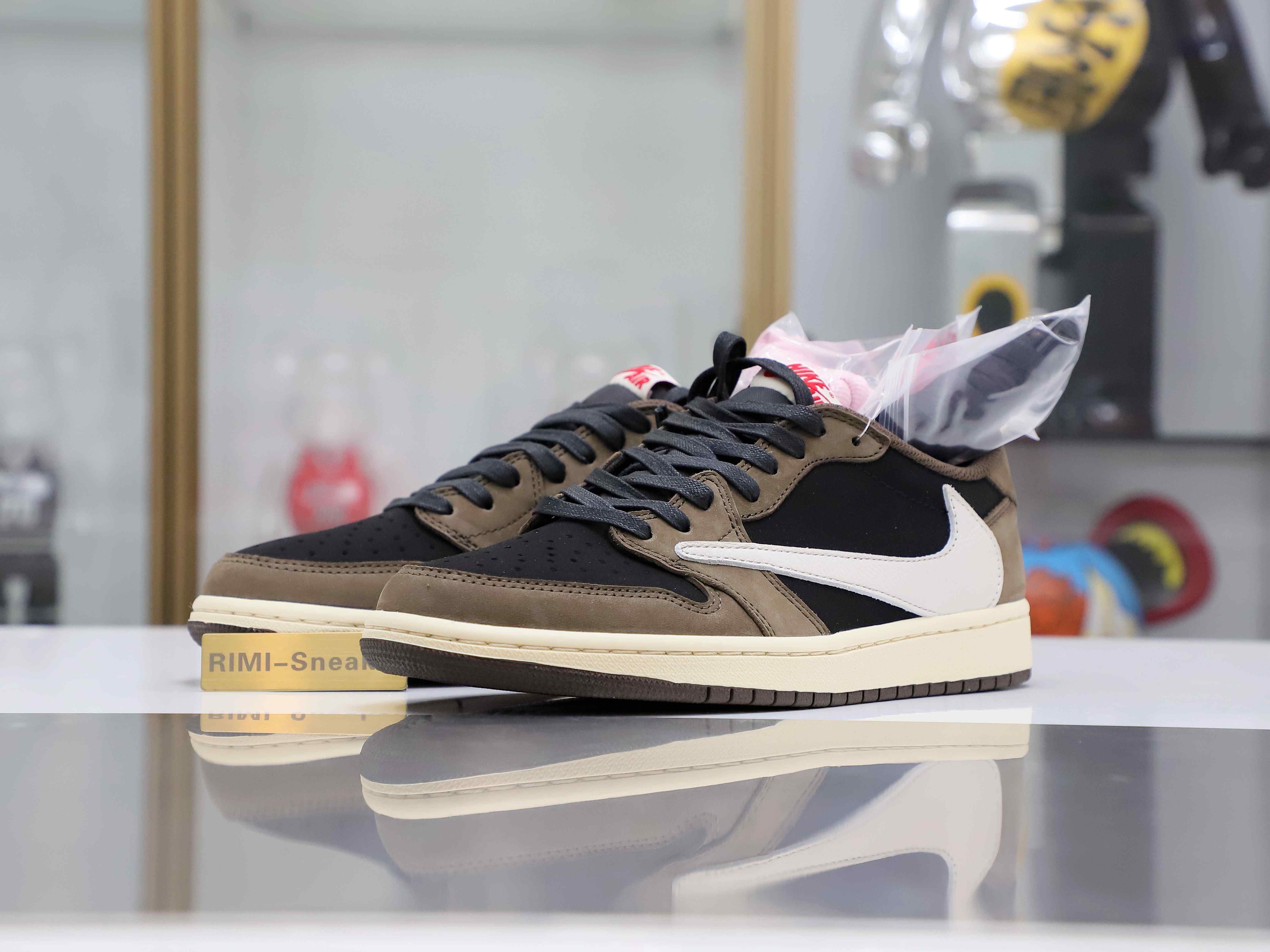 Travis Scott x Jordan Air Jordan 1 Low OG TS SP