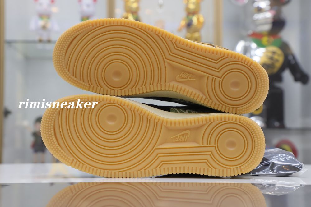 TRAVIS SCOTT X AIR FORCE 1 LOW 