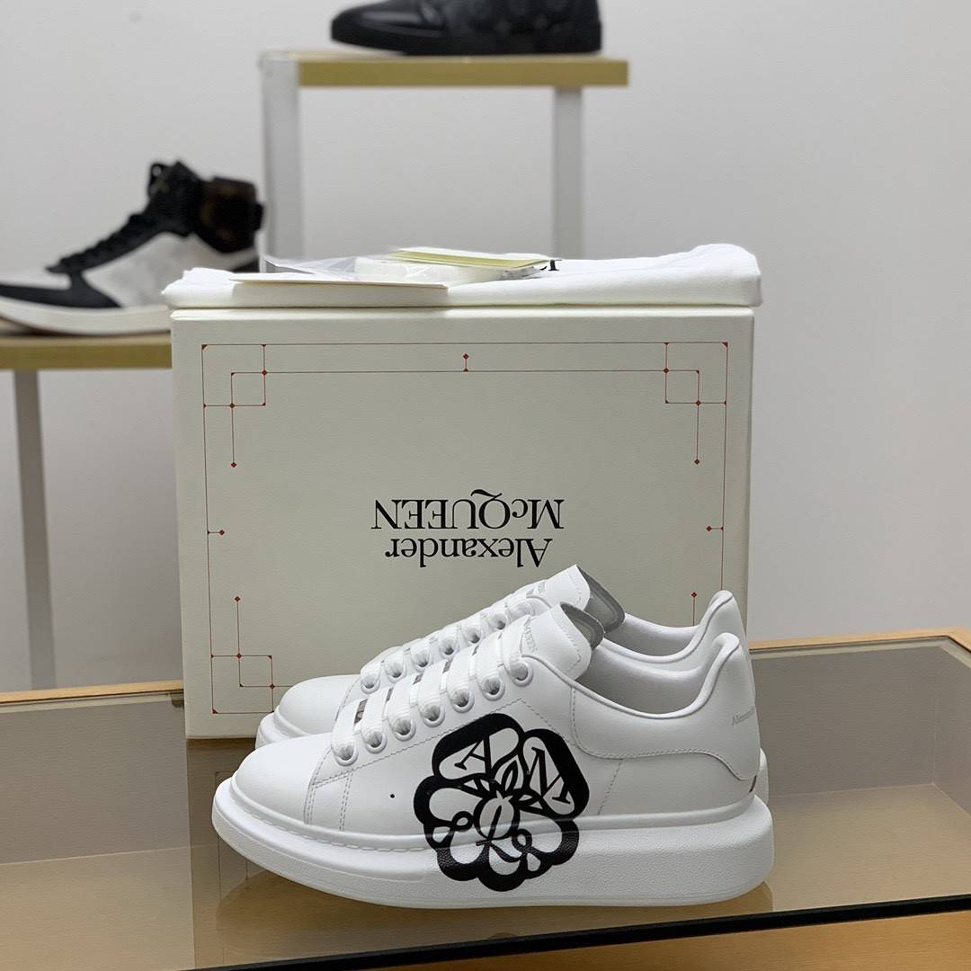 A1exa*der Mcqv*en MQ 3D white bloom Sneakers
