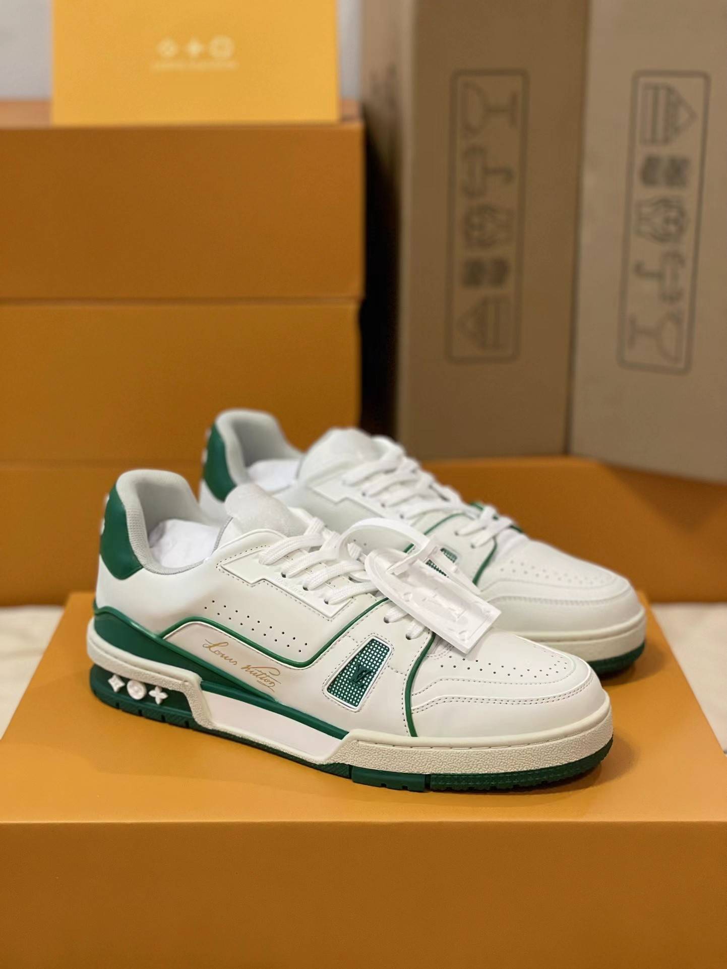 L*V TRAINER 1A9IQ5 Sneakers