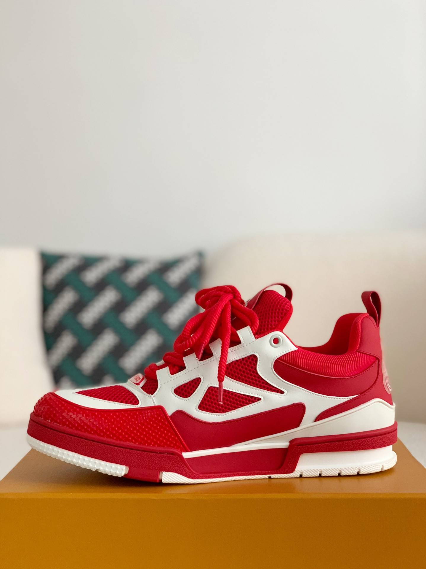 L*V  RUNNER TATIC  Sneakers