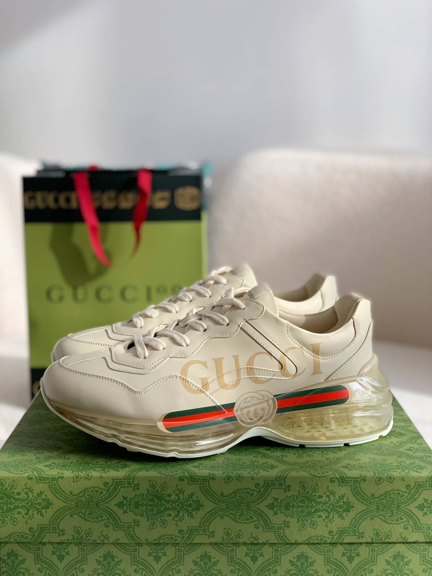 GU*IRetro Clunky Sneaker