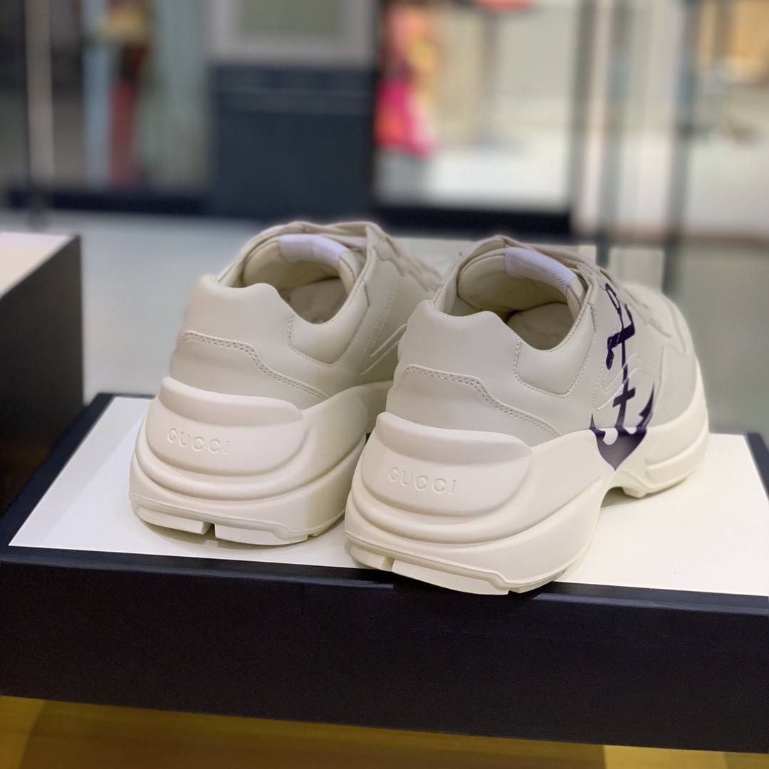 GU*IRetro Clunky Sneaker