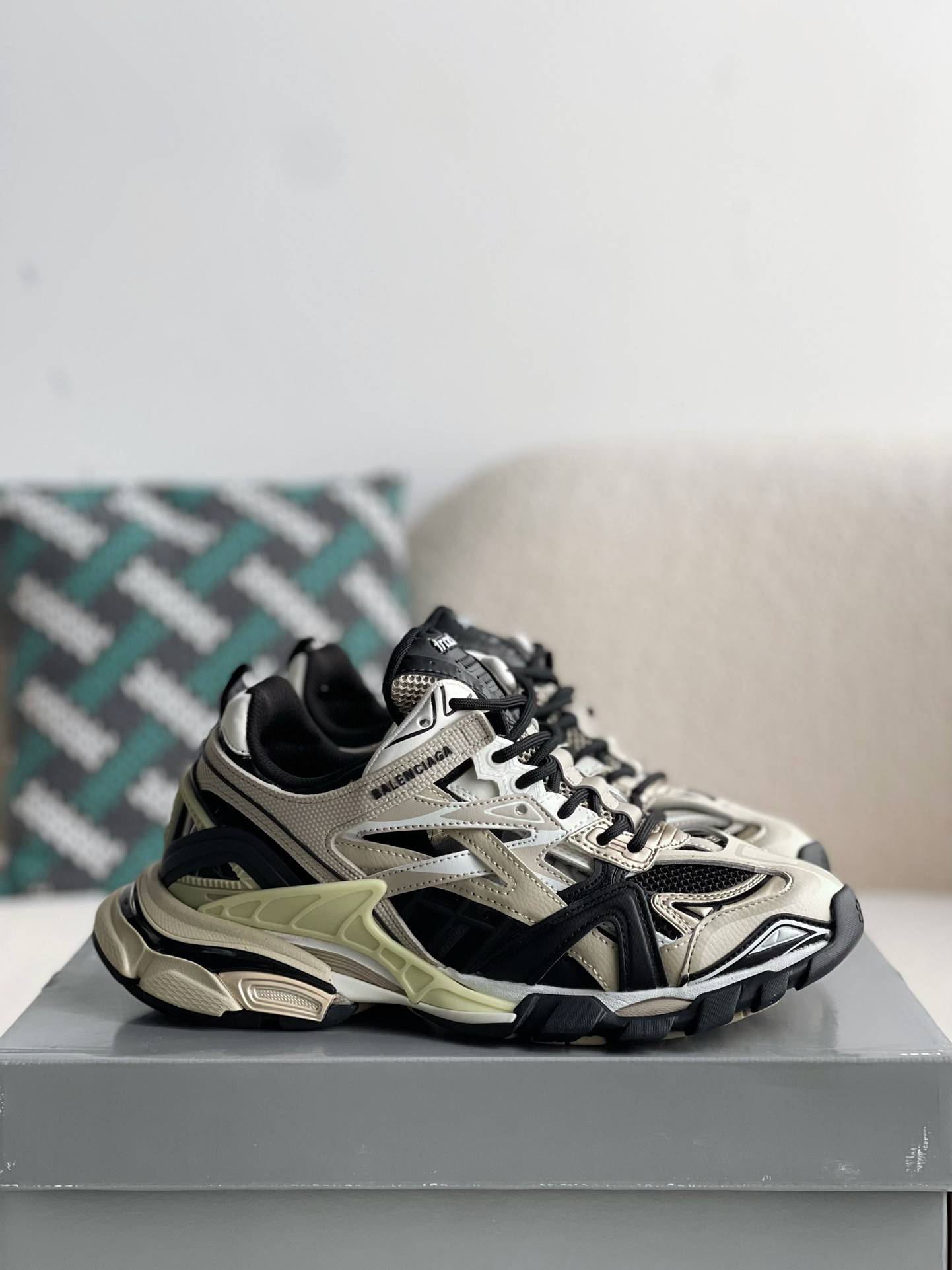 BLCG Runner Sneakers