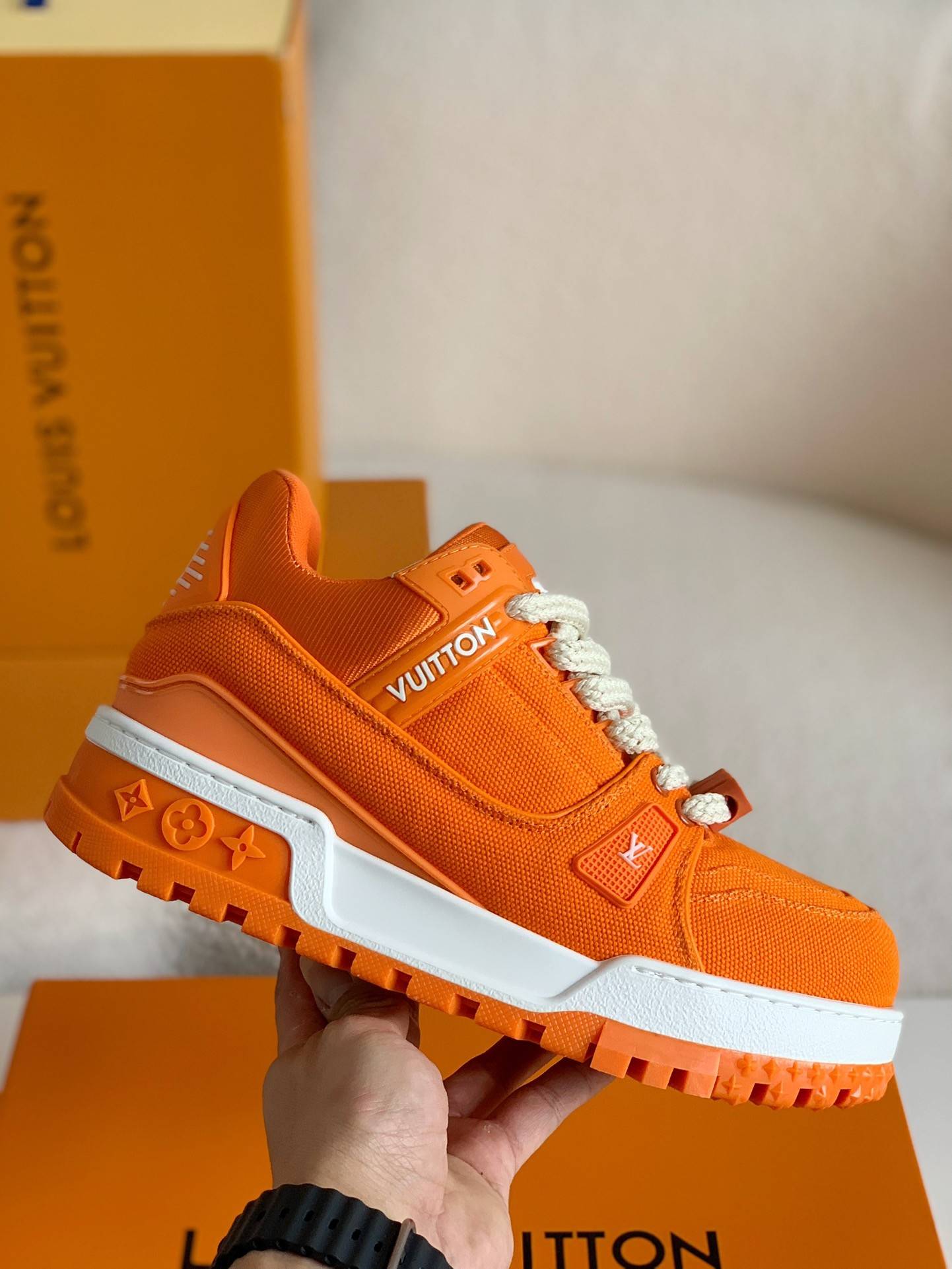 L*V TRAINER MAXI  SNEAKERS