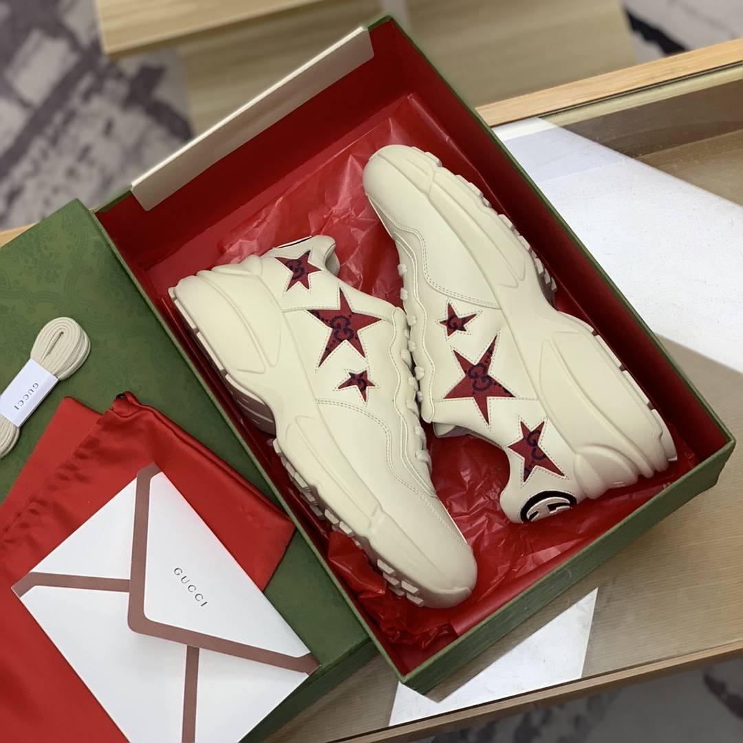 GU*IRetro Clunky Sneaker