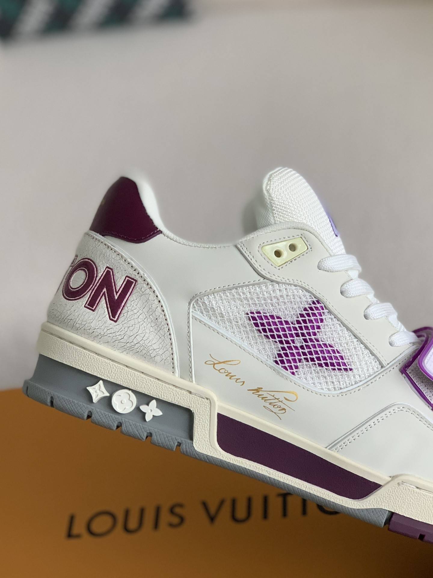 L*V TRAINER 1A98UX Sneakers Fall/Winter