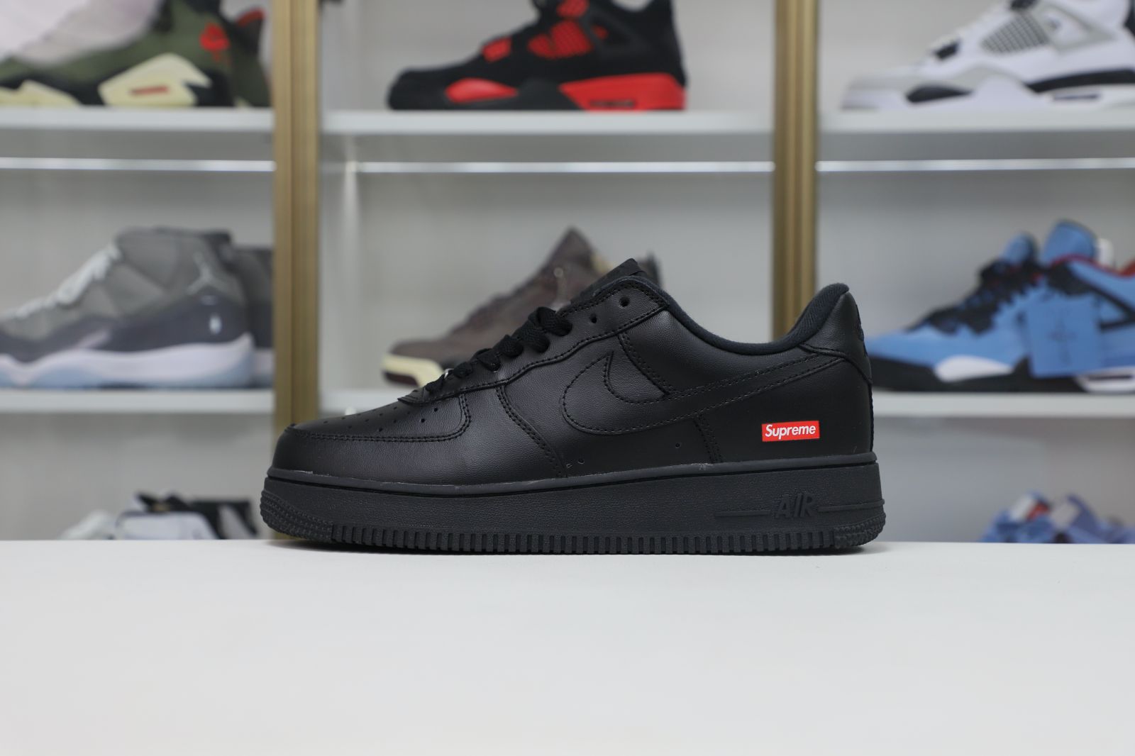 Svp*me Nike Air Force 1 Low "box logo"