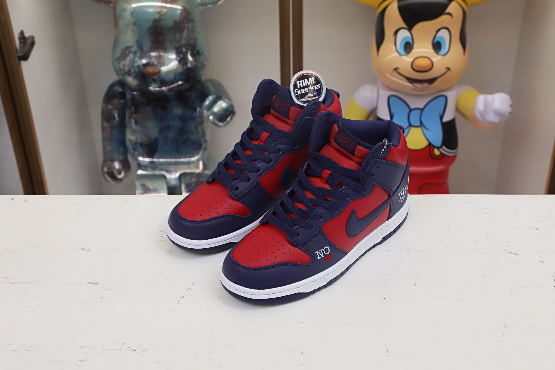 NIKE SB DUNK HIGH Svp*me BY ANY MEANS RED