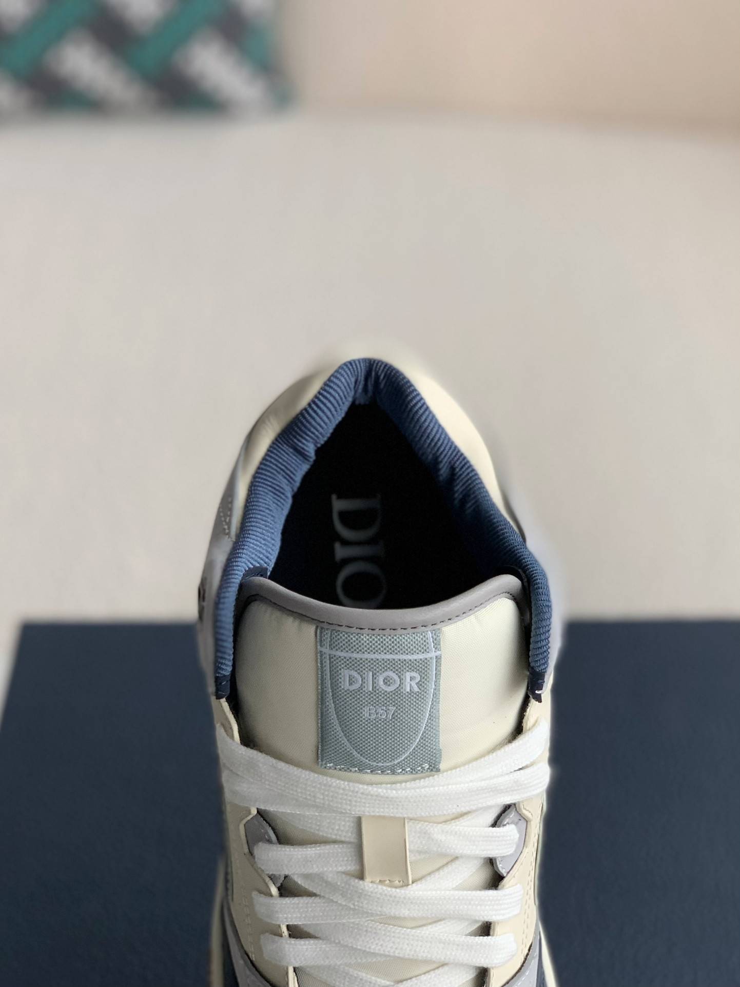 D*OR B57 New Sneaker