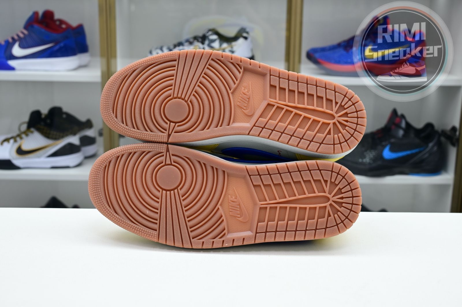 Travis Scott x Jordan Air Jordan 1 Low Canary