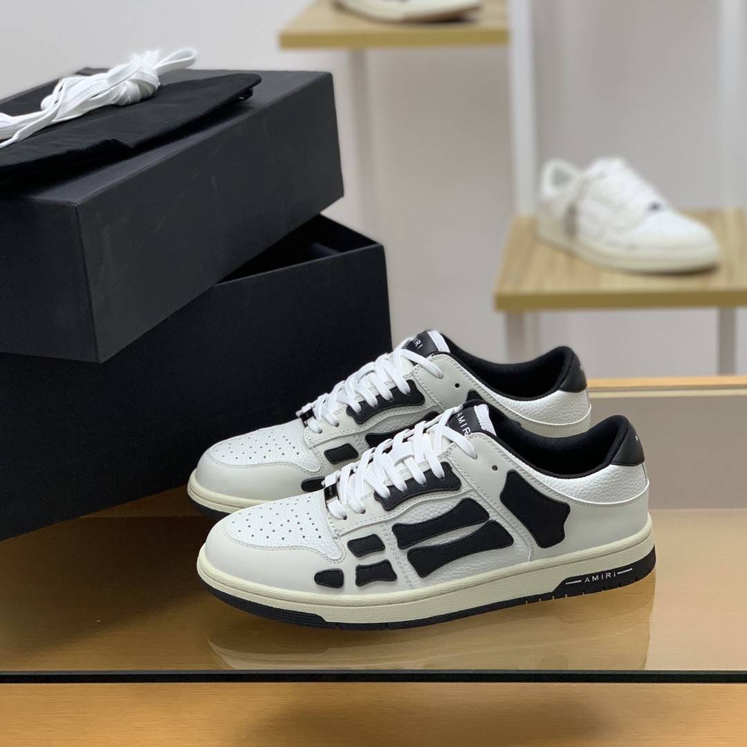 A*RI Bone Sneakers