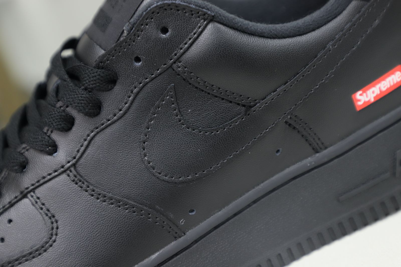 Svp*me Nike Air Force 1 Low "box logo"