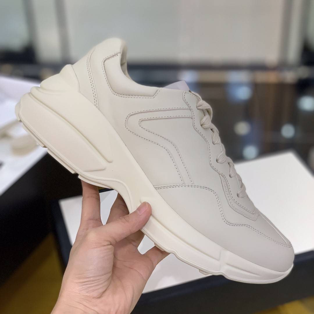 GU*IRetro Clunky Sneaker