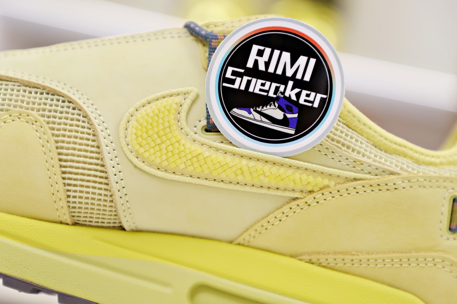 TRAVIS SCOTT X NIKE AIR MAX 1 WHEAT DO9392-700