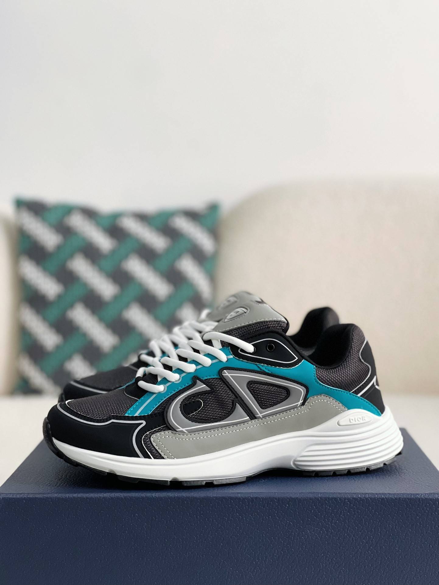 D*OR B30 New Sneaker