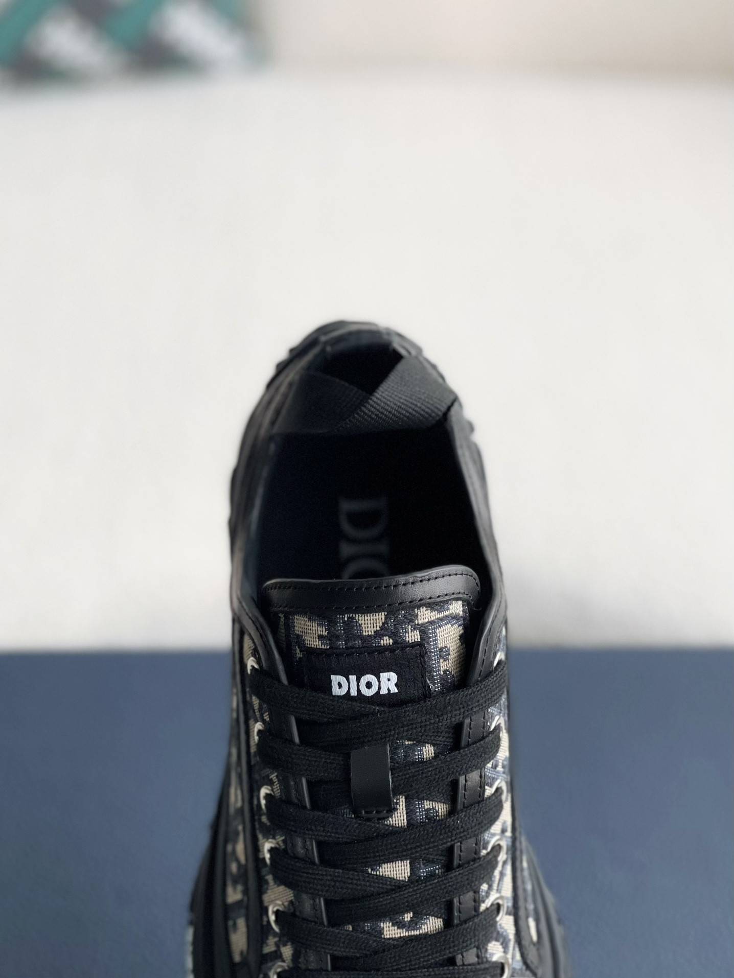 D*OR B28 low-top sneakers