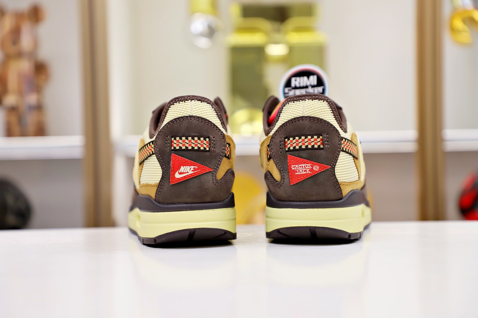 TRAVIS SCOTT NIKE AIR MAX 1 READY