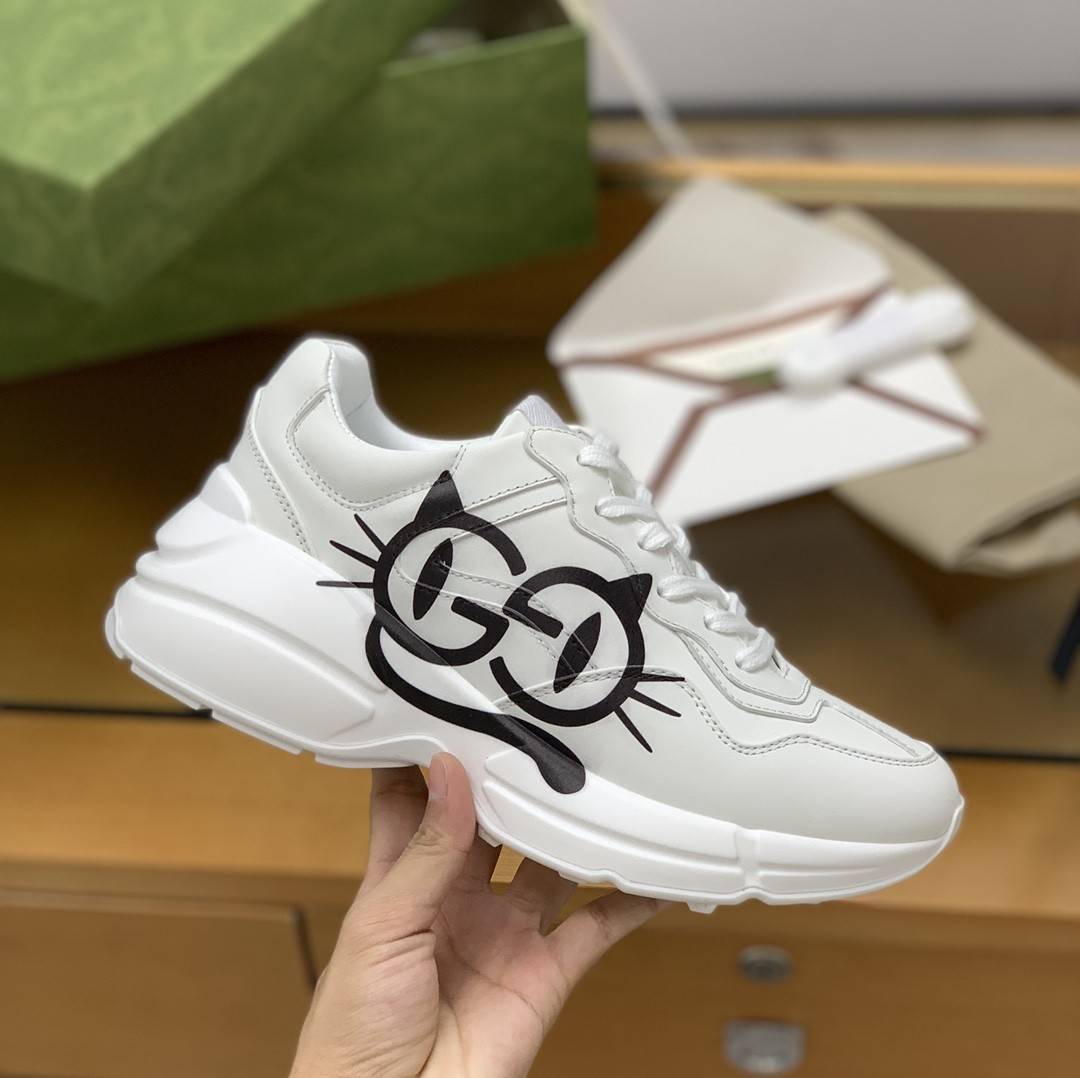 GU*IRetro Clunky Sneaker