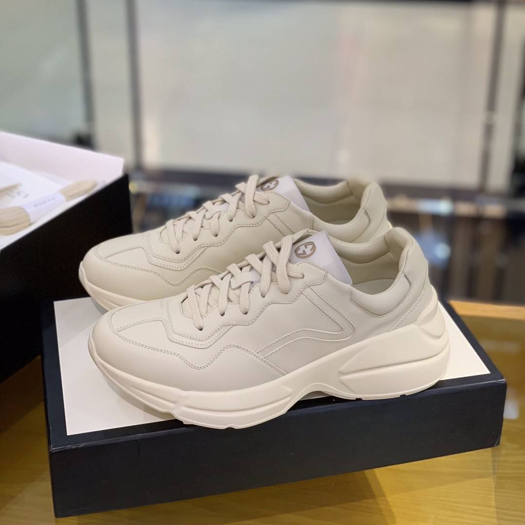 GU*IRetro Clunky Sneaker