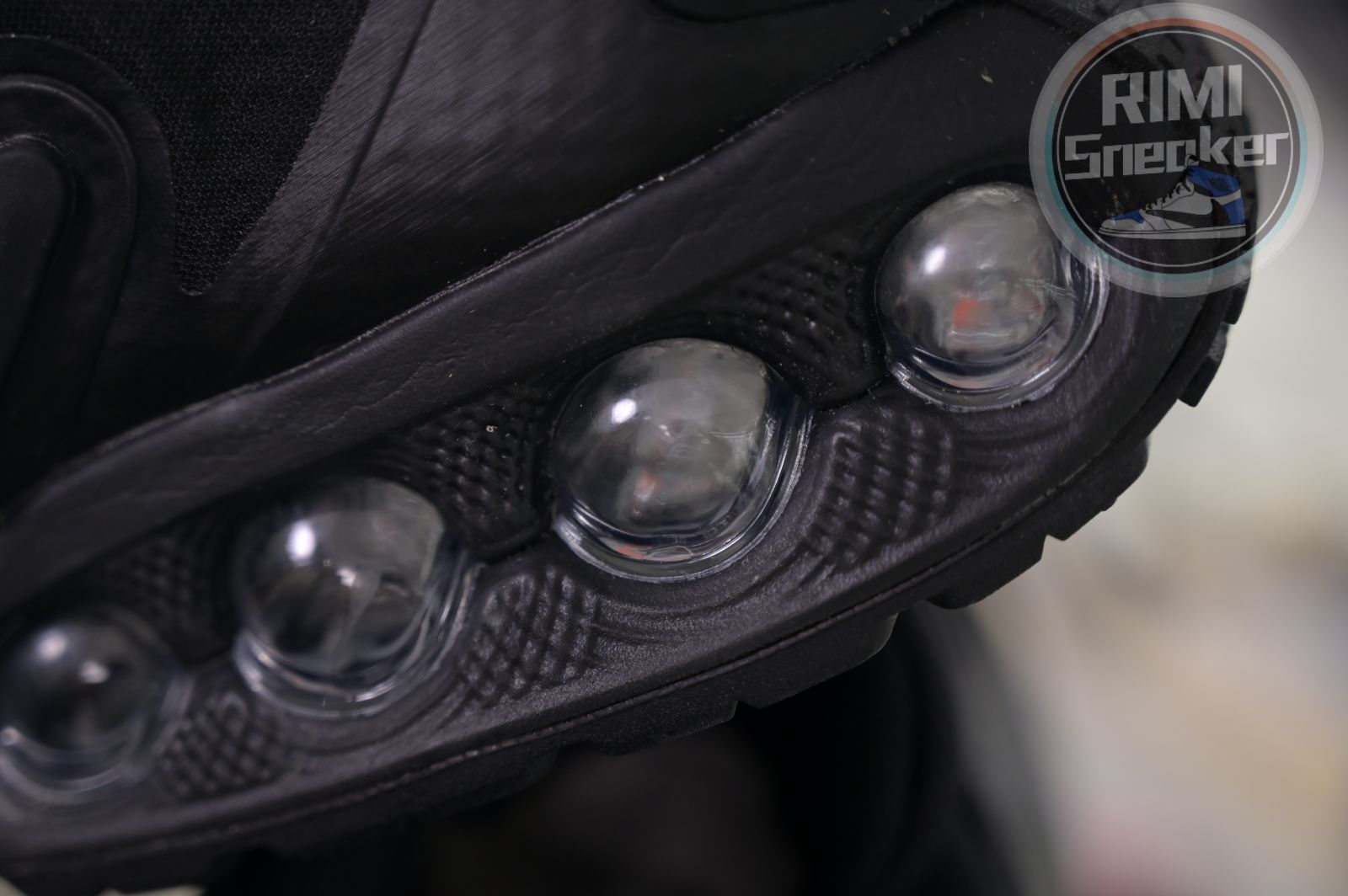 Svp*me x Nike Air Max Dn