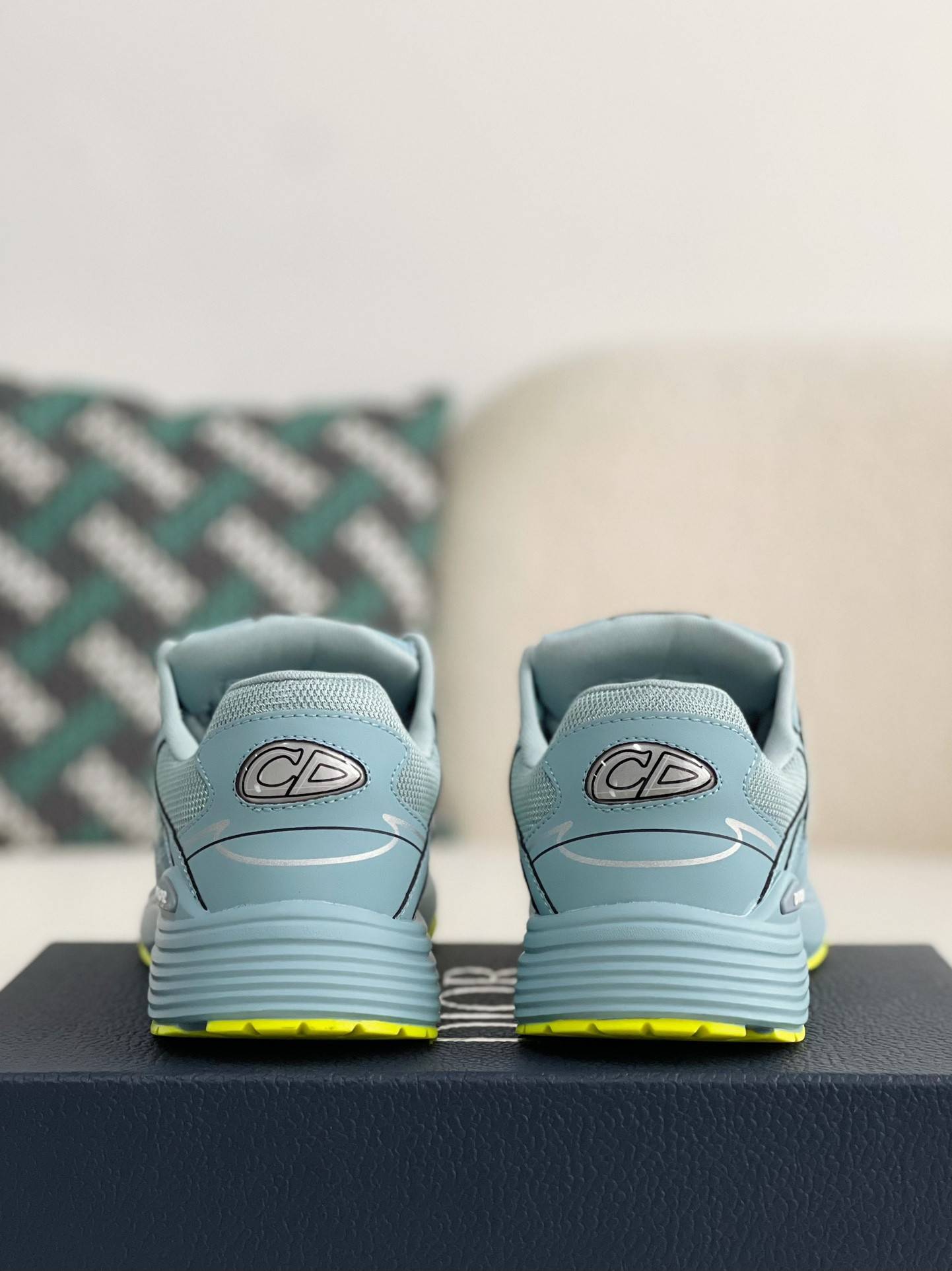 D*OR B30 New Sneaker