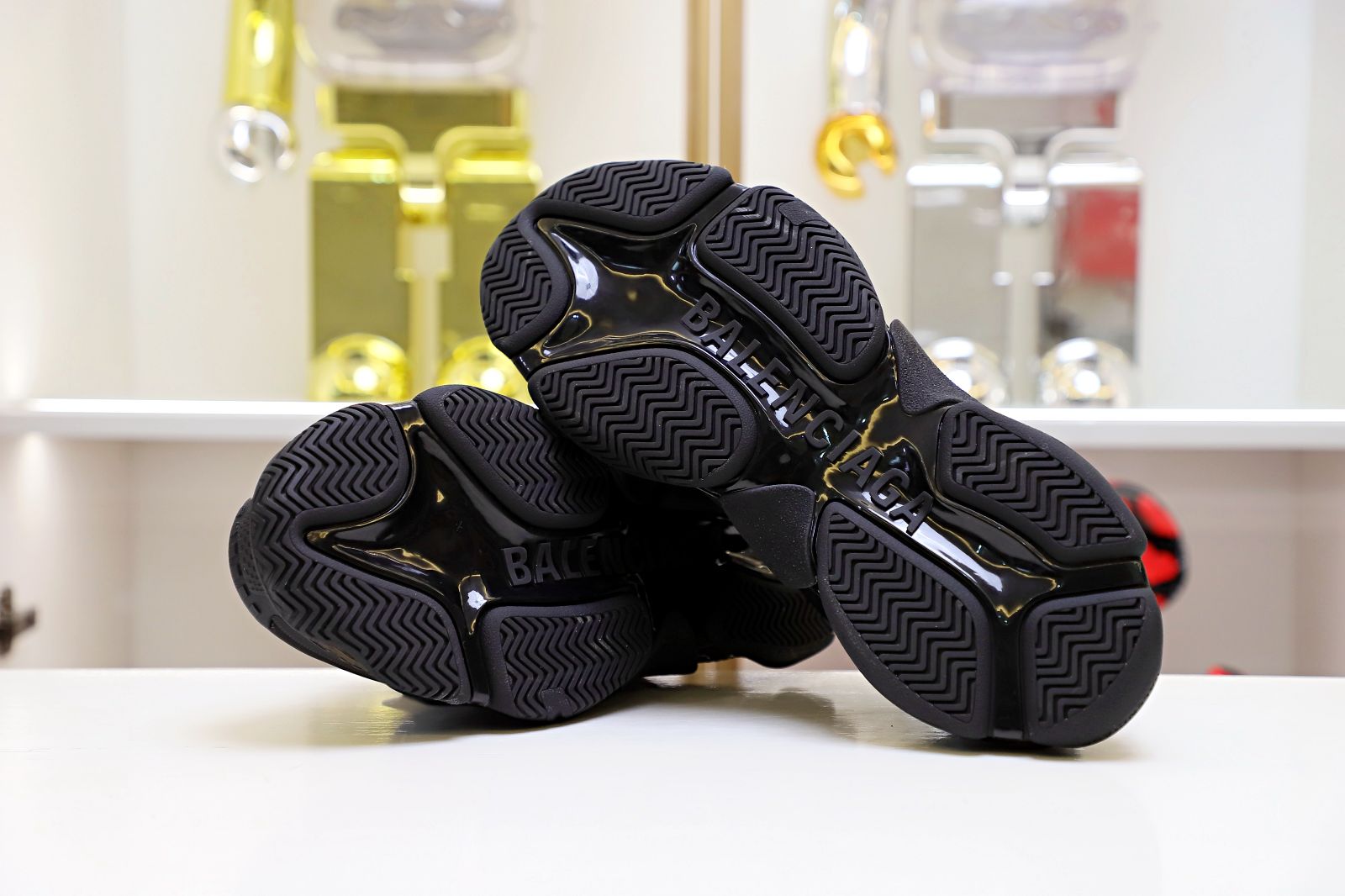 BLCG Track Sneakers TRIPLE S Black