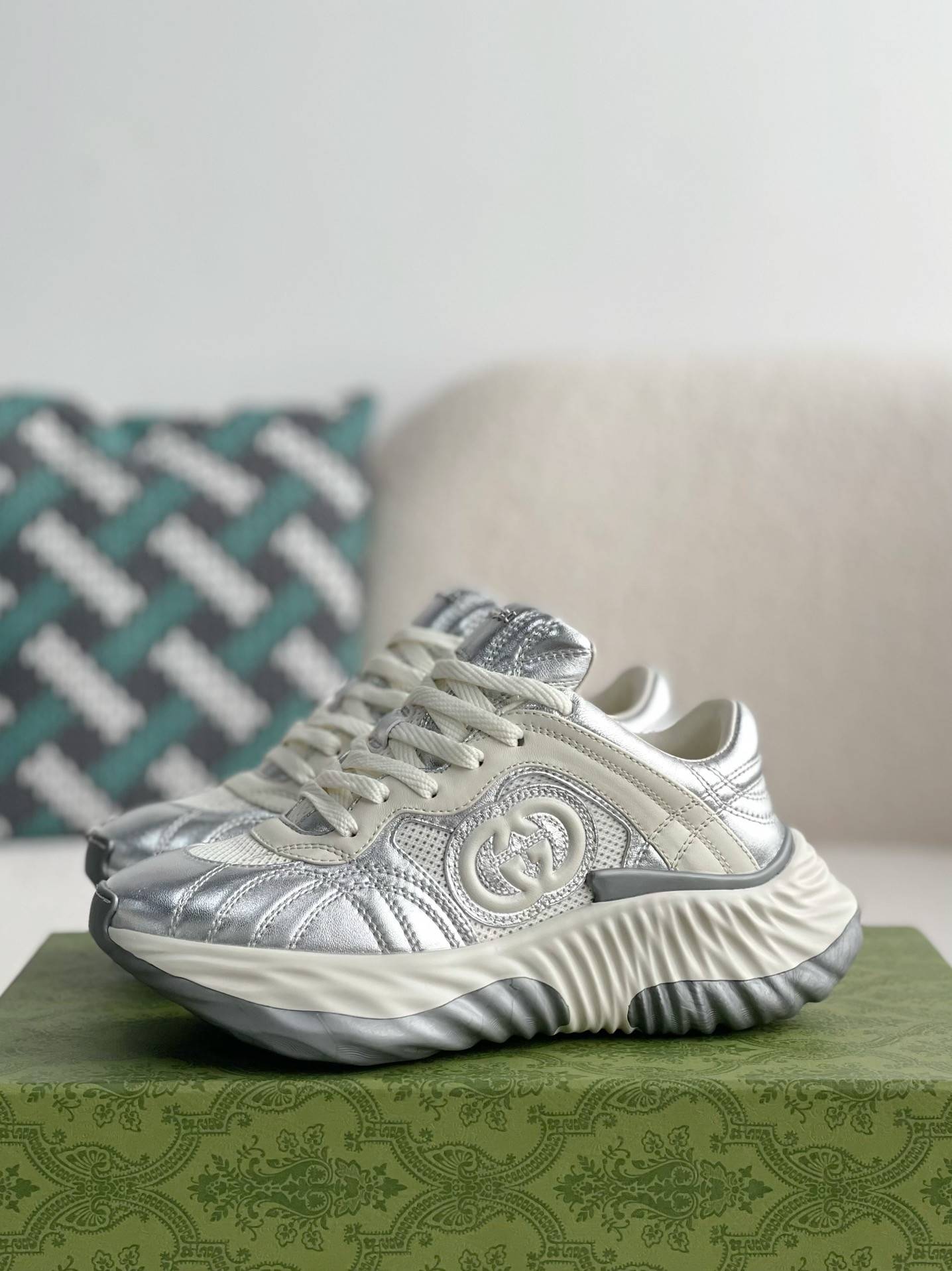 Interlock Double G low-top casual shoes