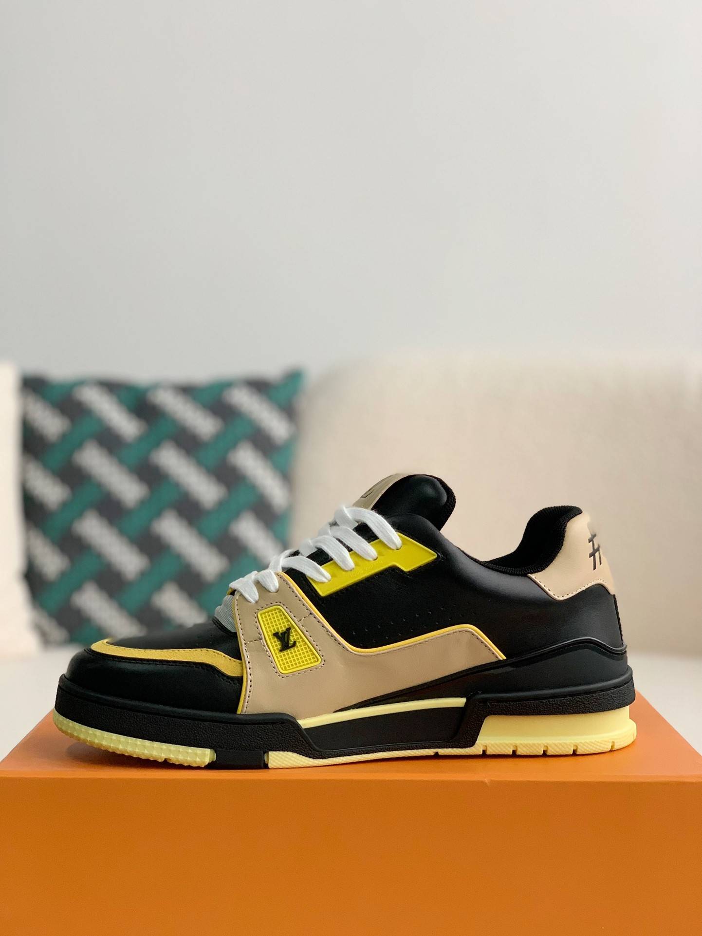 Nike x L*V Trainers Sneakers